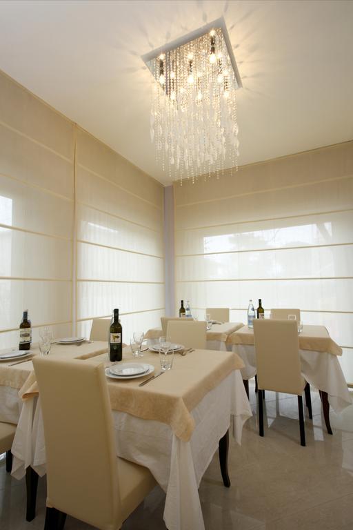 B&B Airone Cervia - Camere E Appartamenti Экстерьер фото