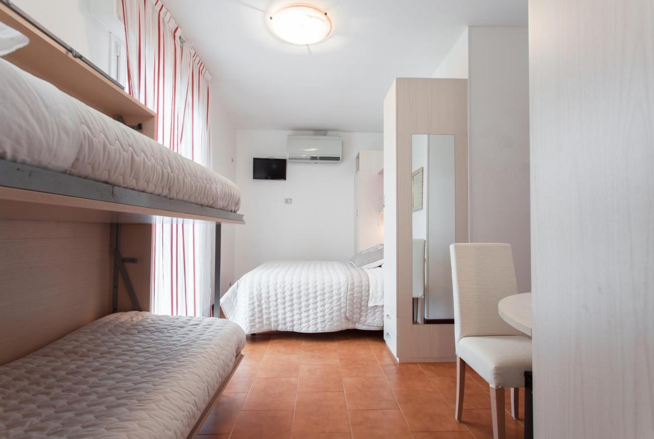 B&B Airone Cervia - Camere E Appartamenti Экстерьер фото