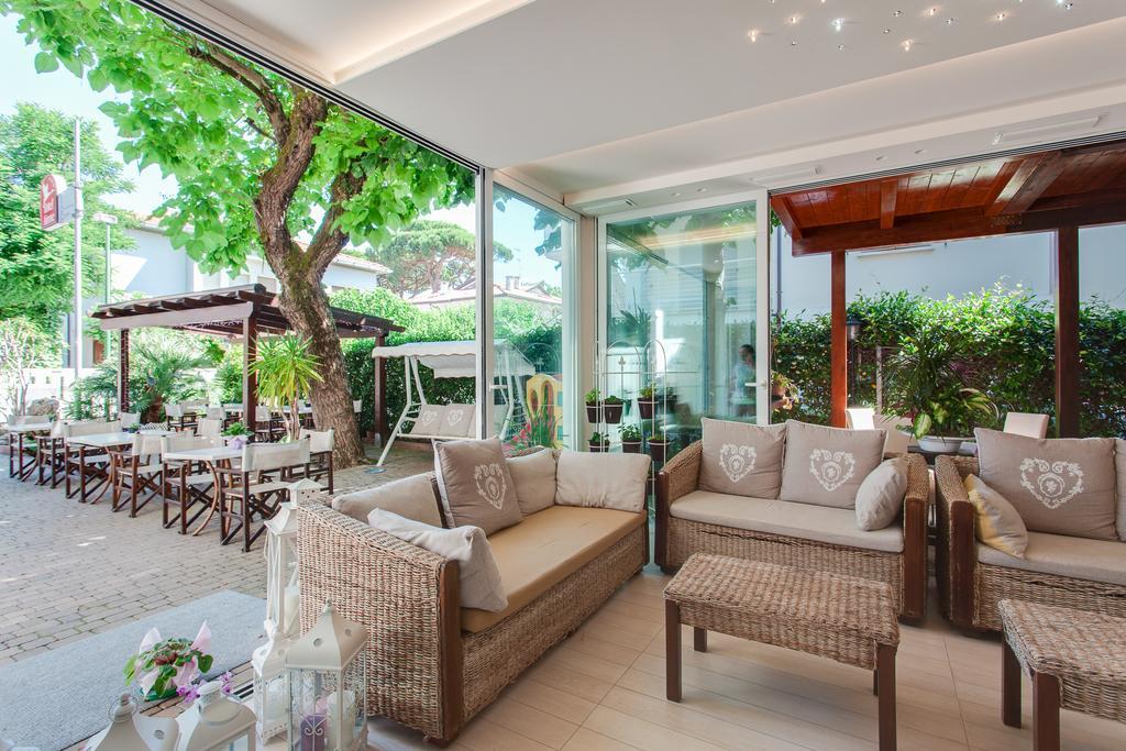 B&B Airone Cervia - Camere E Appartamenti Экстерьер фото